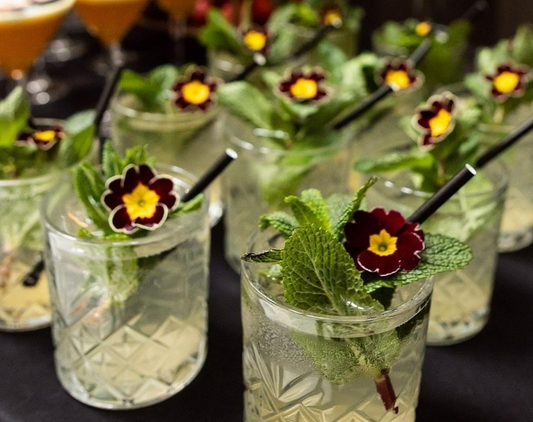 Welke eetbare bloemen voor in je cocktail?